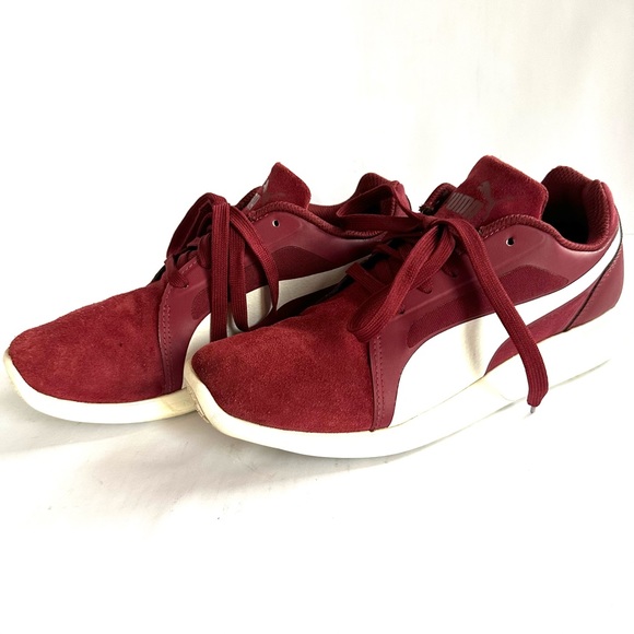 Athletic_Shoes